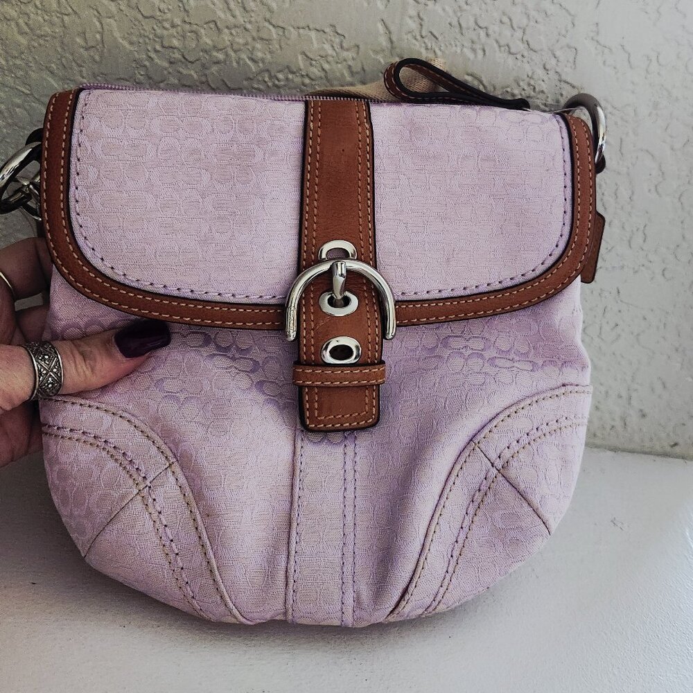 Like New Coach Soho Lavendar Signature C's Crossbody Bag
